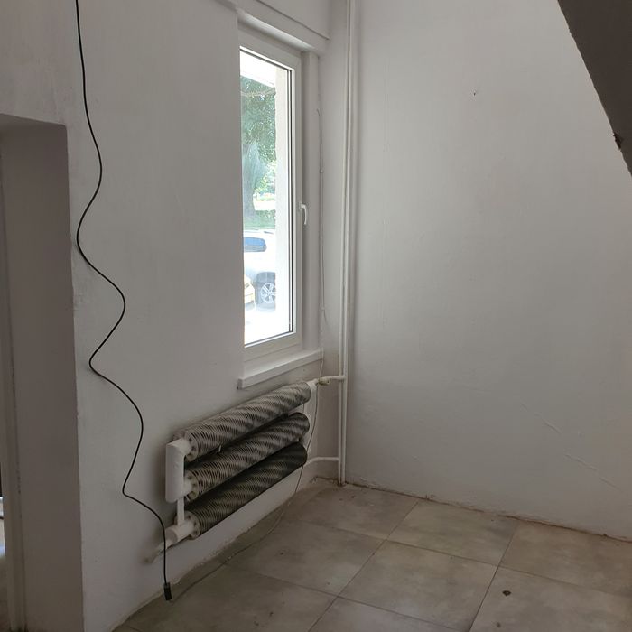 Wynajmę lokal nadający się na sklep, biuro, lokal usługowy