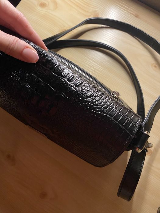 Сумочка шкіряна кроко, чорна 25*19 см