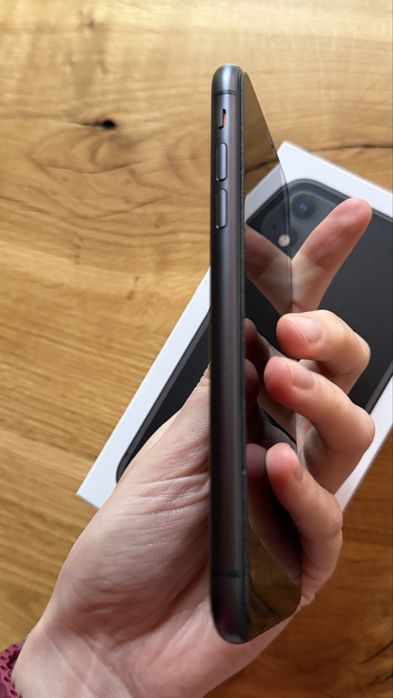 Iphone 11 64gb б/в