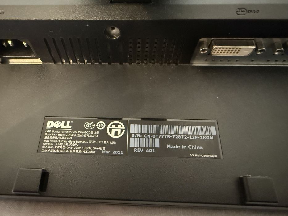 Monitor Dell E2210f 22" 1680x1050 60 hz 5ms czarny z podstawką