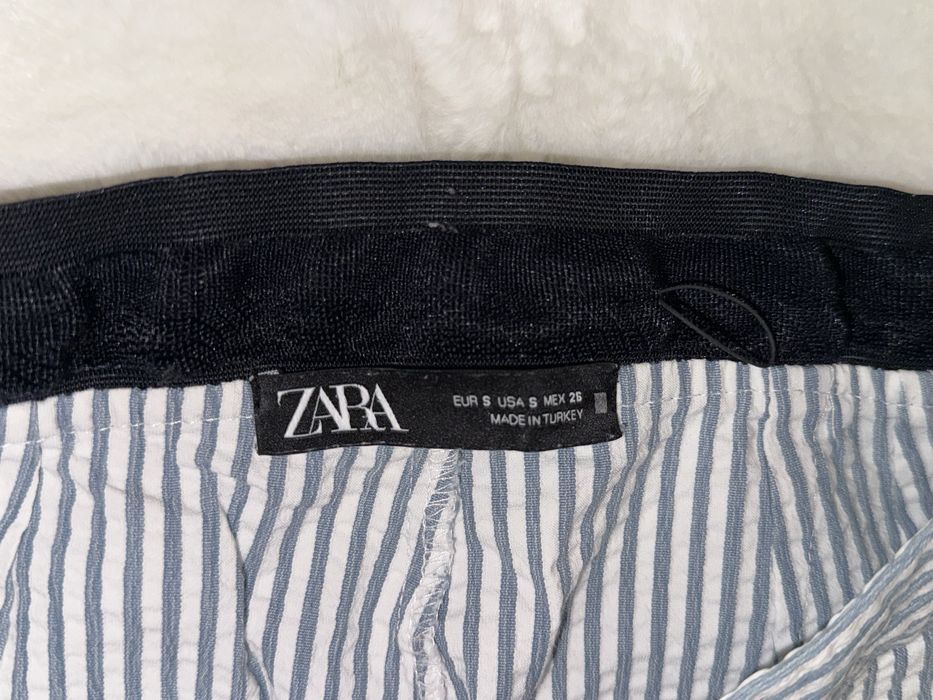 Calça risca fina - Zara