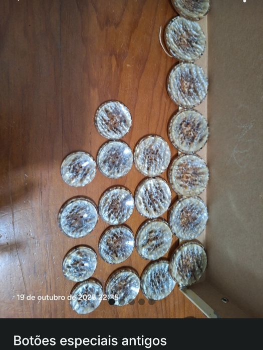 Botões antigos do tempo da minha avó
