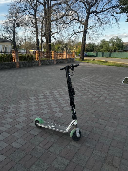 Електросамокат Lime-S відновлений