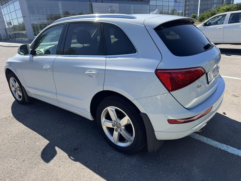 Ауди Q5 premium plus