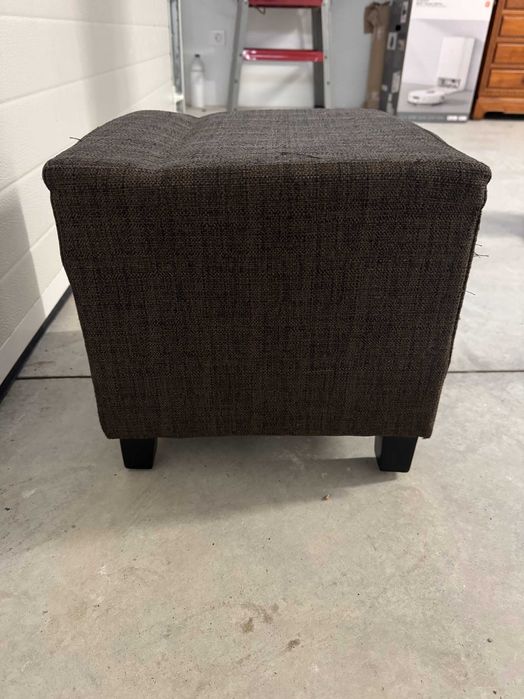 Banco Puff IKEA castanho