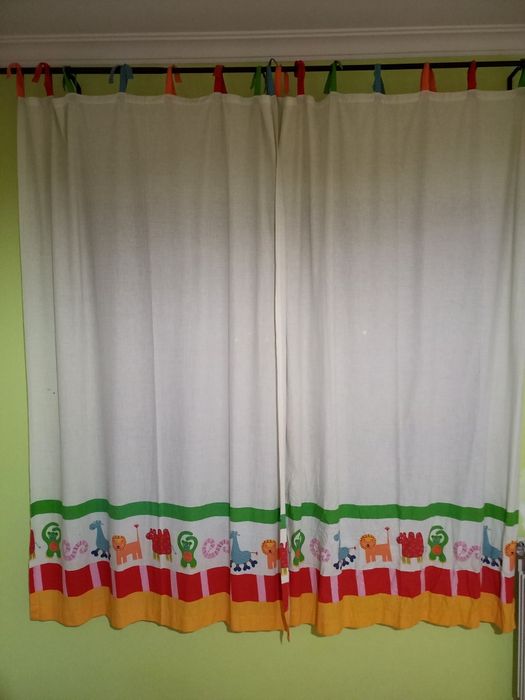 Tapete e Cortinados quarto criança
