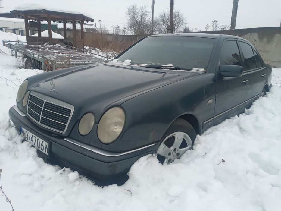 Продам Mercedes-Benz Е