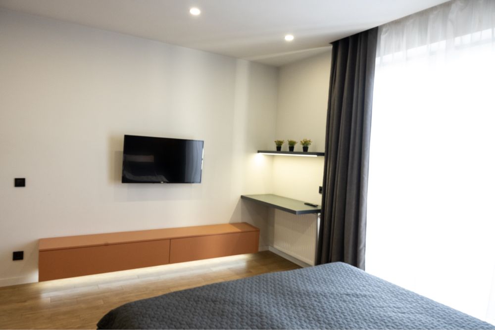 Апартаменти/квартира подобово, біля парку «Боздош»