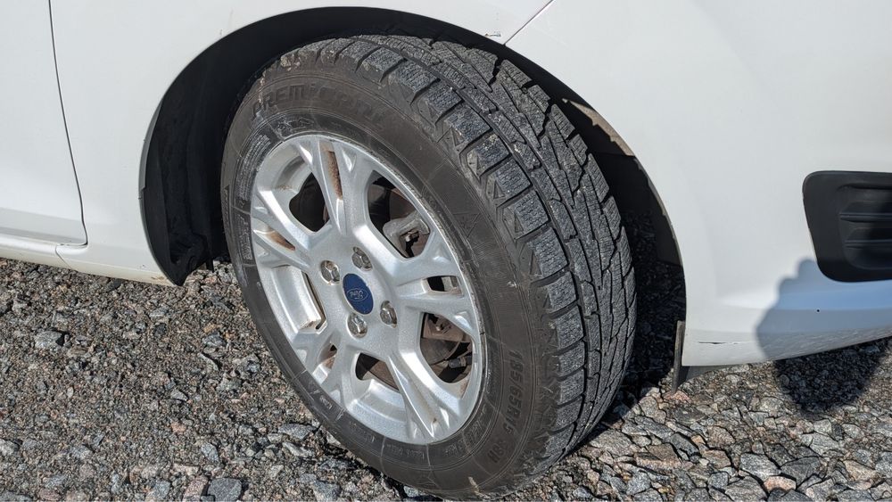 Ford Fiesta 2015 року седан