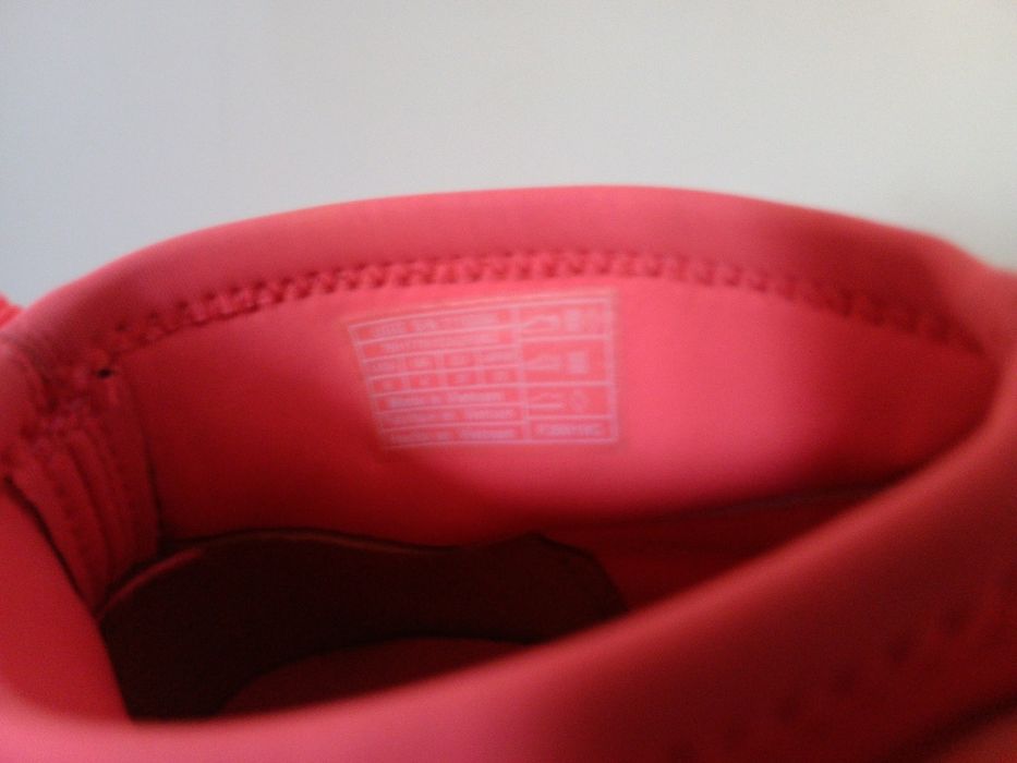 Tênis desportivos UGG