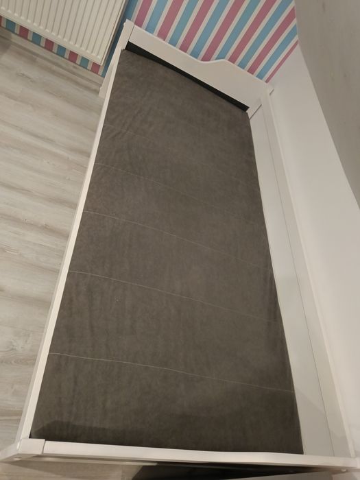 Łóżko młodzieżowe, rozsuwane,