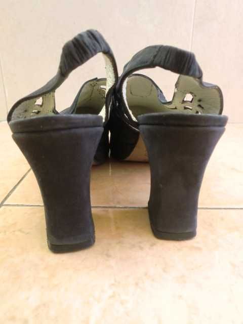 Sandálias pretas nº5