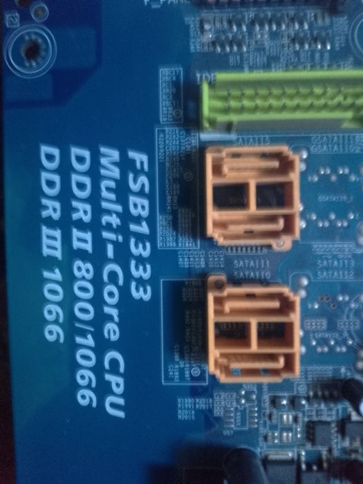Материнська плата Gigabyte Ga-P35C-S3
