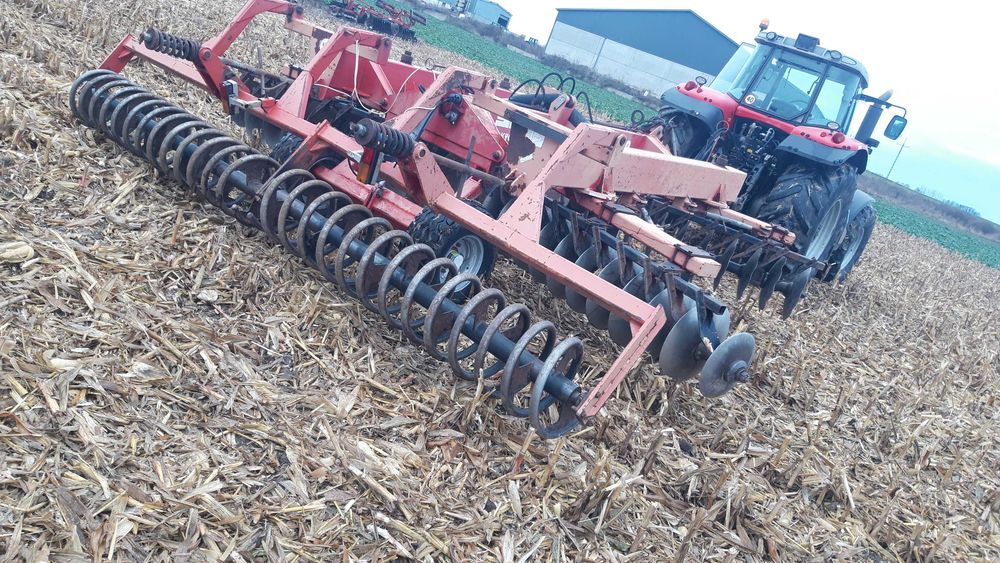 Case IH Magnum 315 New Holland T8