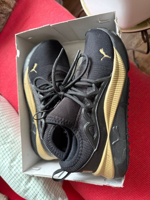 Кросівки 38 розмір  Puma