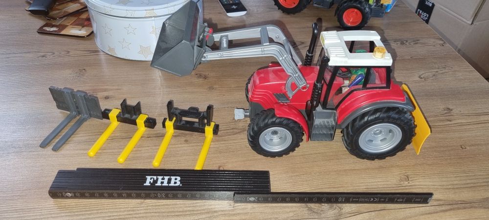 Traktor  zabawka