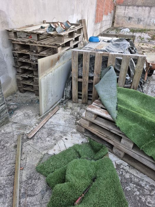 Paletes usadas para desocupar