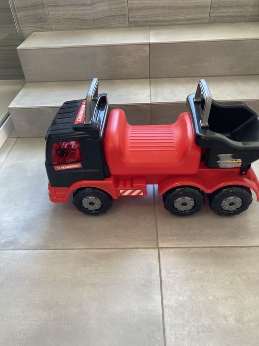 Autko jeździk z wywrotką