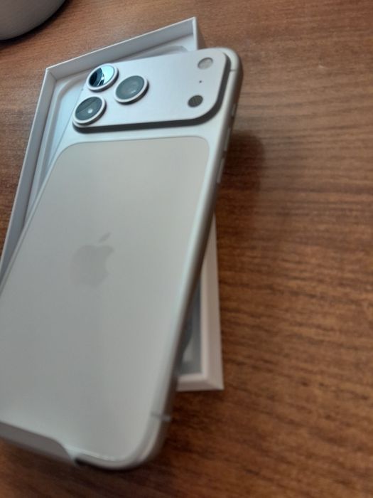 Аналог iPhone 17 Pro Max