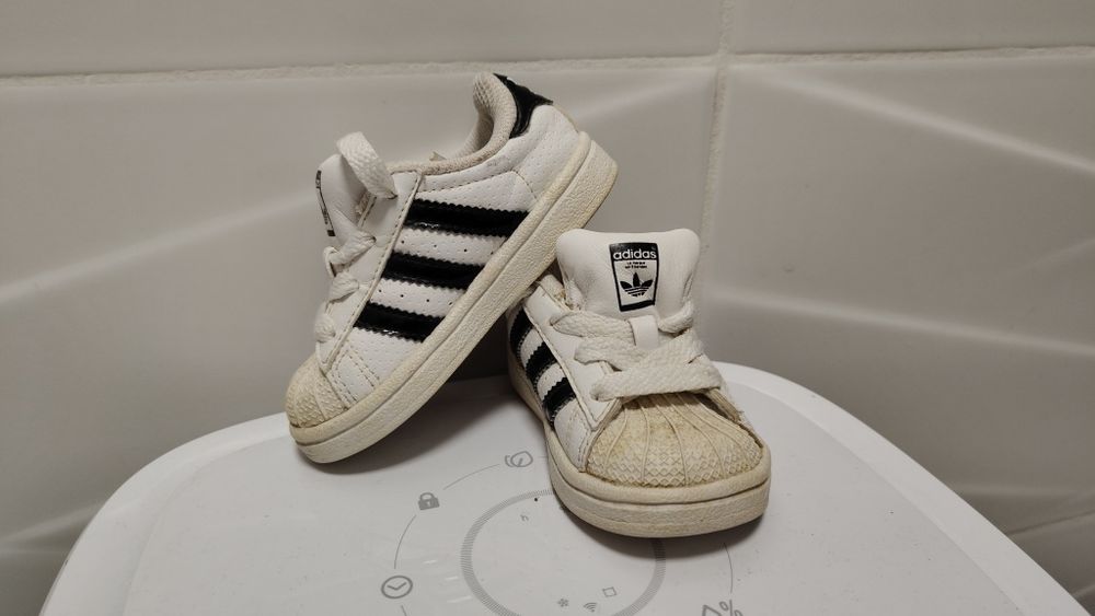 Buty Adidas Superstar r. 20  / 12 cm