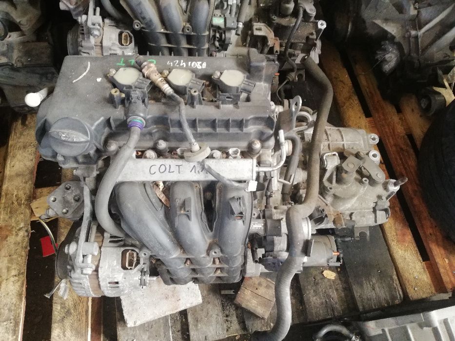 Mitsubishi colt 1.1 benzyna 05rok- Skrzynia biegów i inne części