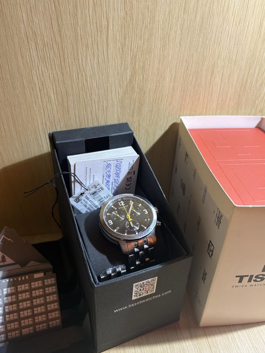 Часи tissot prc 200( оригінал,коробка та документація)
