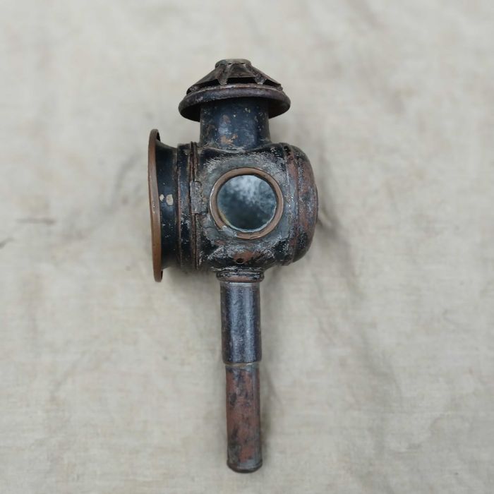 Stara lampa powozowa na świeczkę