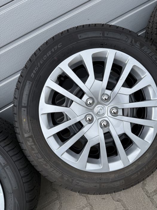 Koła Opel Vivaro 17” 215/60/17C Michelin 5x108