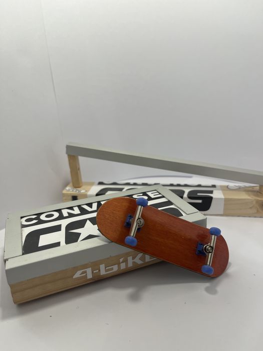 Sprzedam fingerboarda marki Grand oraz przeszkody