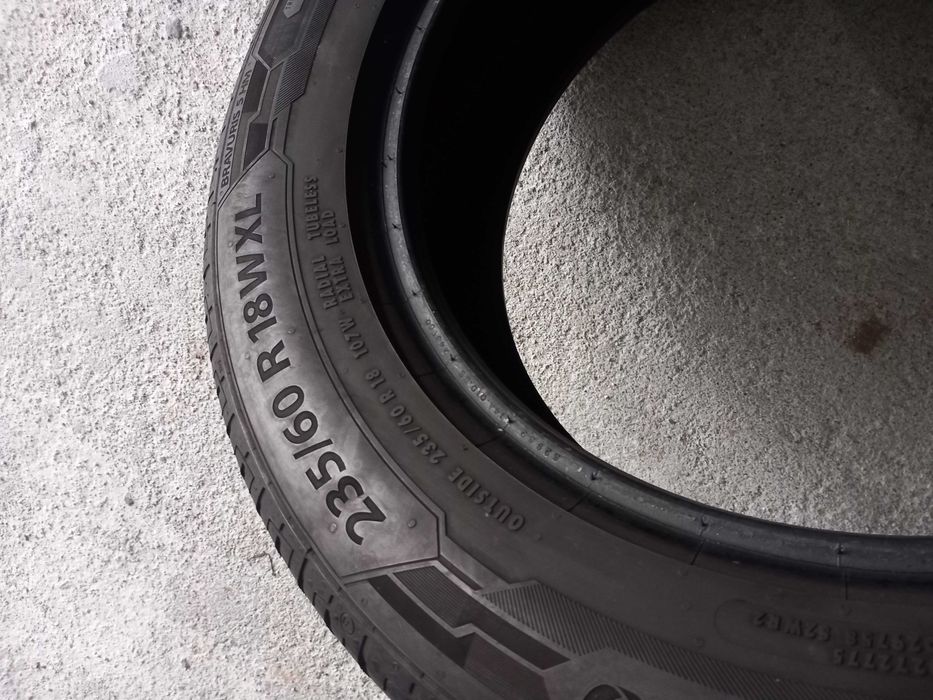 4 Pneus 235/60R18 Barum seminovos