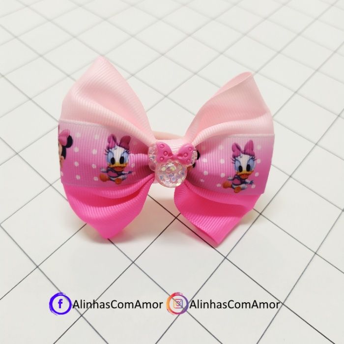 Laços, Ganchos, Bandoletes, Meias e Porta travessões, feitos á mão