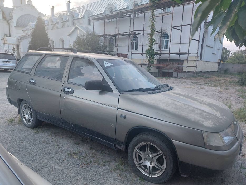 ВАЗ 2111 2002года
