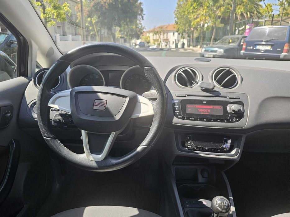 SEAT Ibiza — fotografia 5