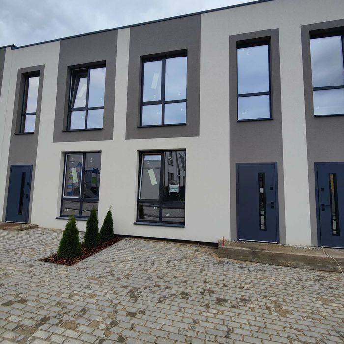 Продам кутовий таун на ближніх Зарванцях