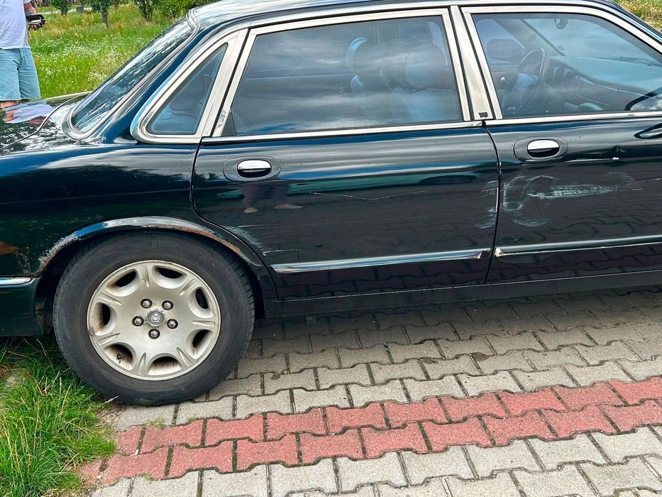 Jaguar XJ8 2003r. 4.0 V8