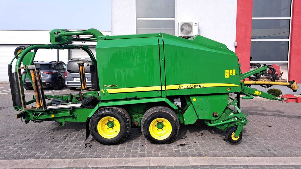 Prasa John Deere 678 HB praso-owijarka