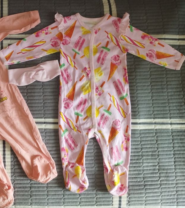 Одежда разная для маленький  девочки