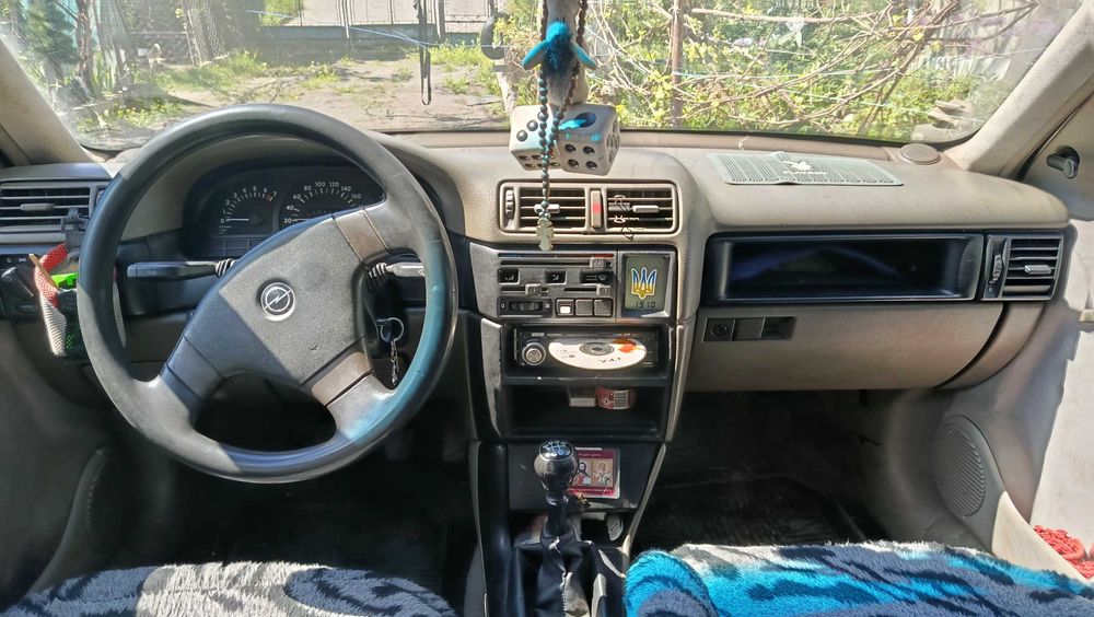 Opel Vectra 2.0 газ бензин