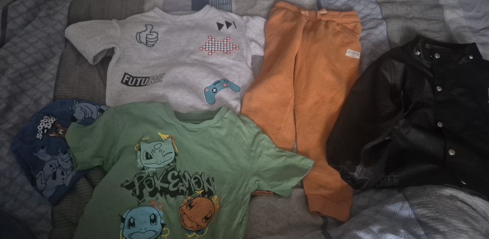 Paka ubrań dla chłopczyka 104/116 cm