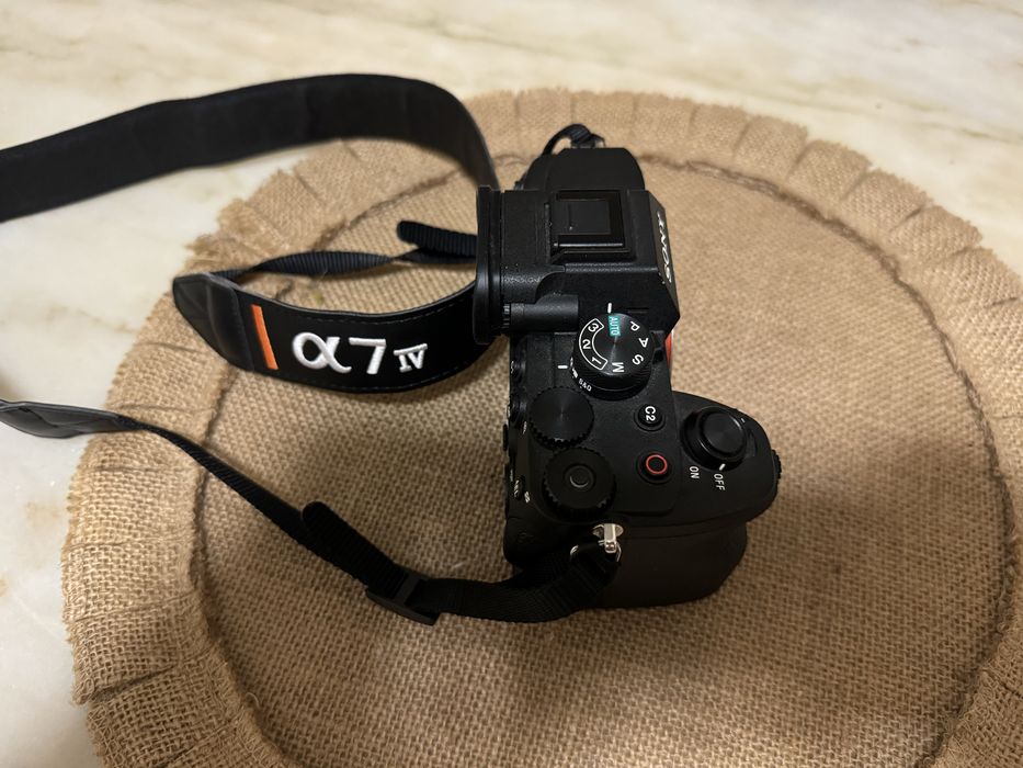 Sony A7 IV praticamente nova