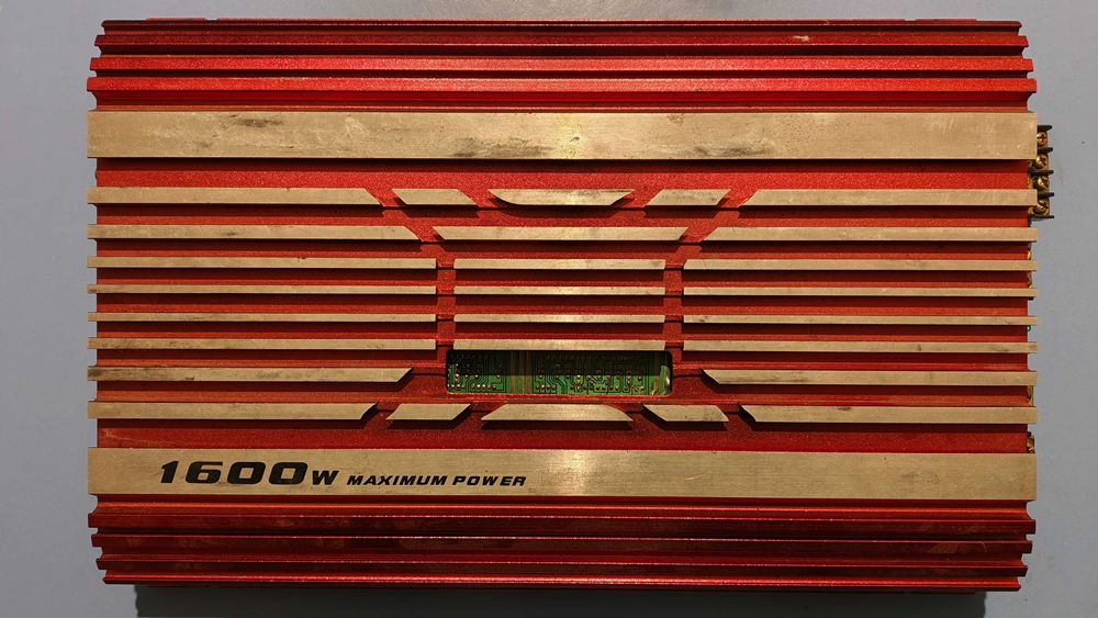 Автомобільний 5 канальний підсилювач звуку  1600w