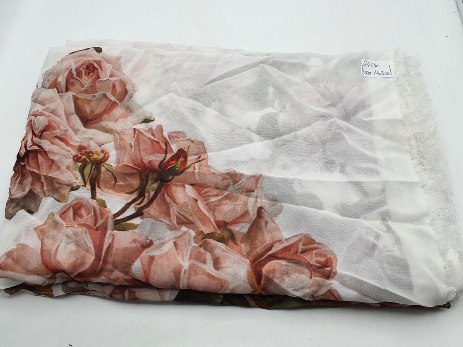 Tkanina kupon 2,60 m.x 142 cm.