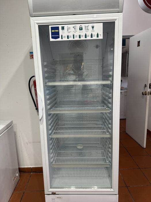 Frigorifico vertical