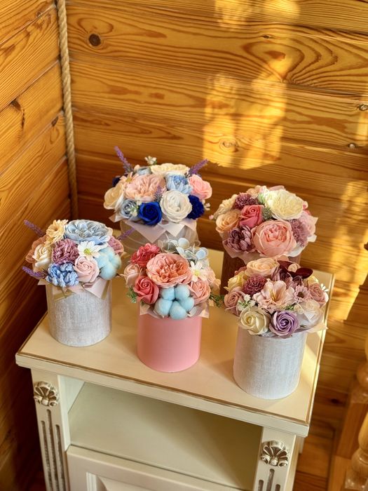 Комозиціі з мильних квітів