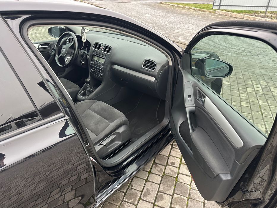 Volkswagen Golf-6.  Хечбек.