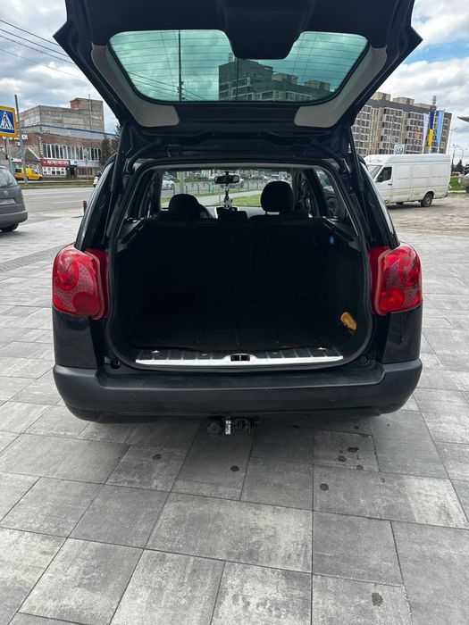 Продам авто Peugeot 207 с панорамой