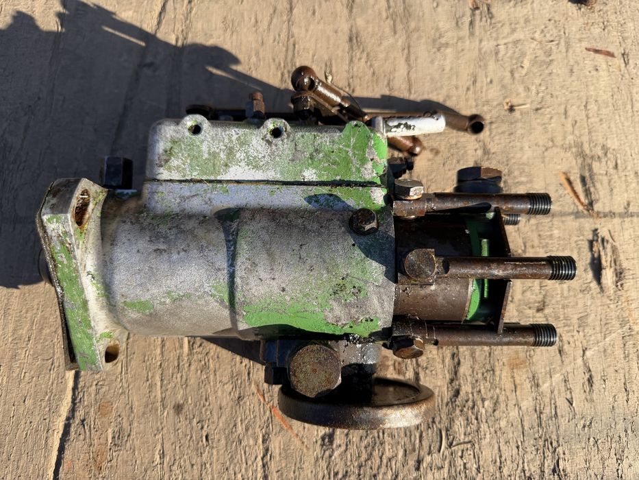 Pompa wtryskowa Perkins 6P 6 cylindrów John Deere MF