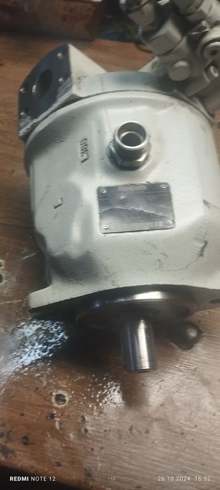 Pompa hydrauliczna Rexroth A10VS045DRG/31R