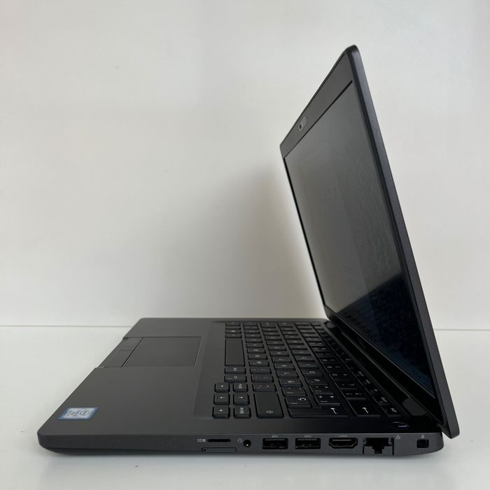 Dell Latitude 5400 i5-8g 8/256gb NVME 14” FHD c/carregador Dell