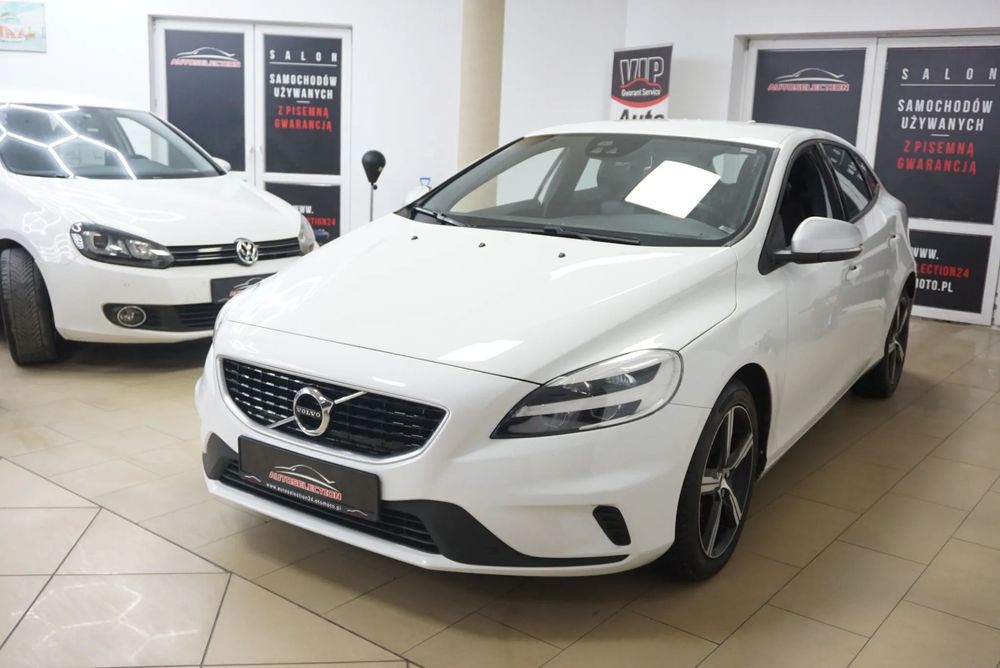 Volvo V40 Volvo V40 2.0 D2! Nawigacja! R-Design! 6bieg! BLIS! Tempomat!